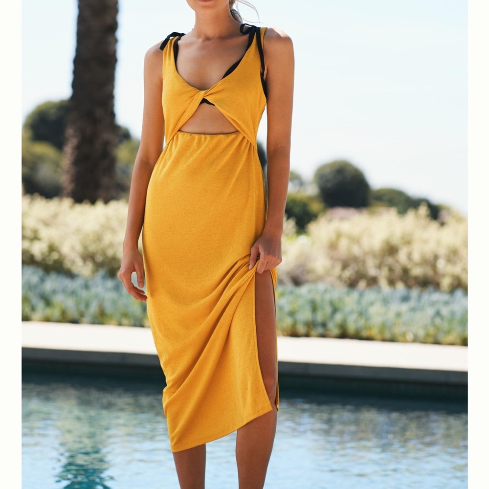 DOLAN Front Cutout Maxi Dress